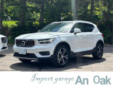ボルボ XC40 T4 AWD インスクリプション 4WD