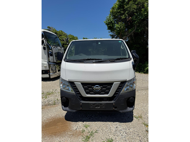 NV350キャラバン 2.5 DX ロング ディーゼル 4WD 