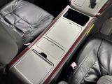 【自社整備工場完備】 自社整備工場を完備しており、納車前は徹底整備後お渡しとなります。自社工場だからこそ時間をかけれる。自社工場だからこそきめ細かい整備を。自社工場だからこそ出来る事があります。