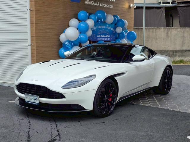 DB11 AMR V12 5.2 ツインターボ 純正アルミ