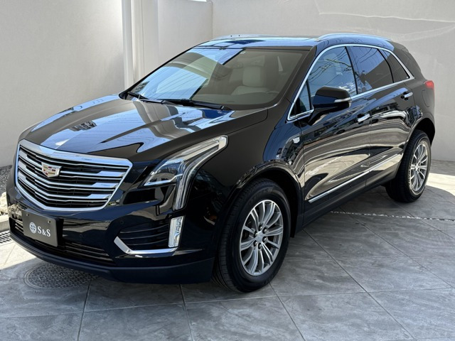 XT5クロスオーバー ラグジュアリー 4WD 