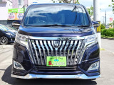 当店では納車前の整備・美装を外注せず自社で行い無駄な経費を無くす事で各車両をお安くご提供しております。納車後も安心アフターサービスが充実しております。