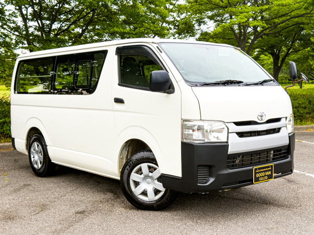 トヨタ ハイエースバン 3.0 DX ロング ディーゼル 4WD 9人乗り Bカメラ