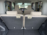 車検場と同じ「予備検査テスター」を自社に完備。ブレーキの制動力、ライトの光軸、排ガスの状態などを数値で測定しています。長年の勘ではなく、正確なデータに基づいて安全を確認してからお渡ししています。