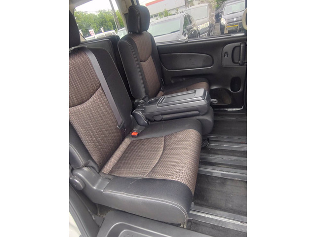 日産 セレナ 2.0 ハイウェイスター Vセレクション+Safety II S-HYBRID