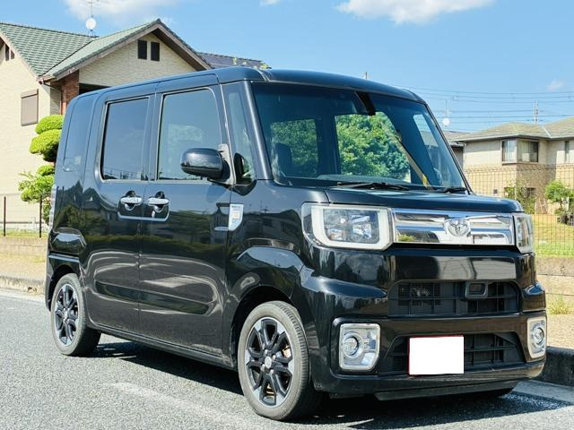 トヨタ ピクシスメガ 