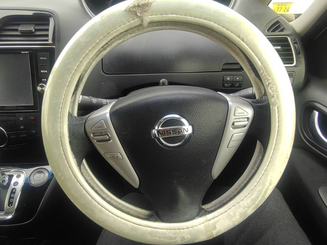 日産 セレナ 2.0 ハイウェイスター Vセレクション+Safety II S-HYBRID