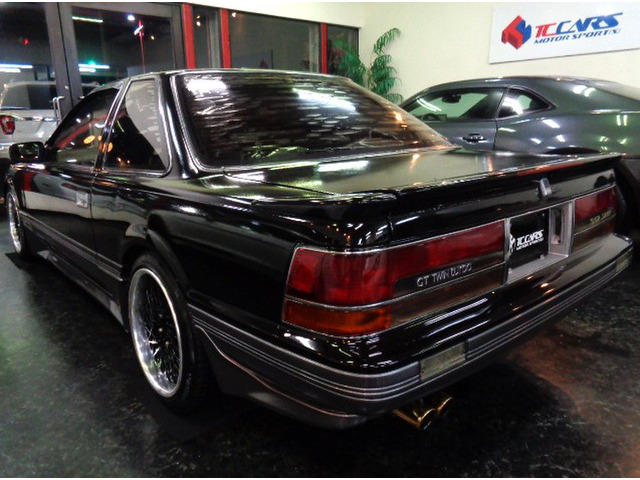 トヨタ ソアラ 2.0 GT ツインターボ 後期型ブラックツートンカラー