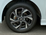 ◎展示前の車両はすべてスタッフが自ら確認・手入れを行っています!