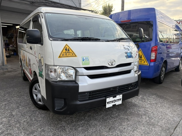 トヨタ ハイエース 
