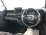 N-BOXカスタム ベースグレード 届出済未使用車・ナビ装着用PKG