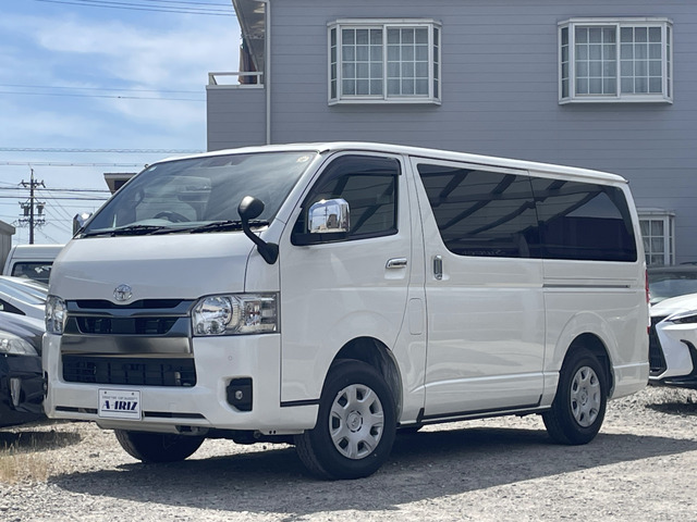 トヨタ ハイエースバン 