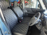 車内は清潔感があり、とても綺麗な状態です!シートカバーも新しいものが付いています!