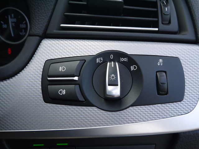 BMW 5シリーズツーリング 523d Mスポーツ LEDヘッドライト☆バック