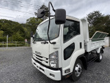 車両左側:便利なオートサイドミラー♪安心のフォグランプ!目立つ凹凸や傷無なしです!比較的状態の良い外装をしております。栃木県栃木市トラックダンプ専門Hi TRADING(ハイトレーディング)