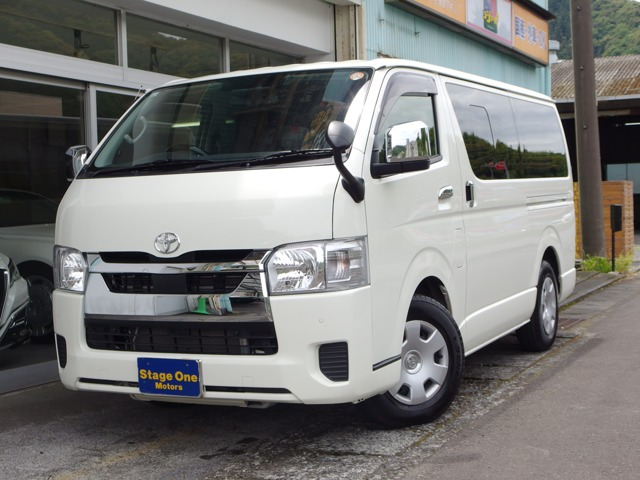 トヨタ ハイエースバン 