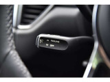 【気持ち良くご納車致します】仕上げ専門スタッフによる、専用ポリッシャーによるボディの磨き仕上げ、ホイール、タイヤハウス内側の清掃、内装の抗菌クリーニング、各部スイッチ、ハンドル、細部の清掃を行います。