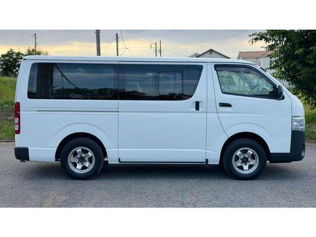 トヨタ ハイエースバン 3.0 DX ロング ディーゼル 4WD 1年車検付き 