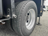 タイヤ山約5分程度残有り!車検問題なく通ります♪