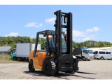 TCMの4.5トン ディーゼルエンジンフォークリフトです!