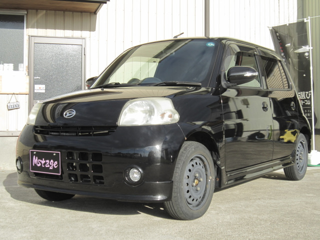 エッセ カスタム 4WD 小回りが利く街乗りの相棒♪