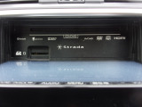 CD,DVD,SDカードスロットル。