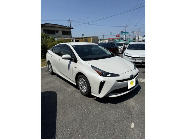 プリウス 1.8 S ユーザー買取車!クレバーな優等生♪
