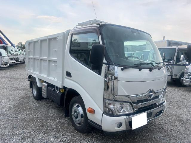 デュトロ  深ダンプ 1.9t バックカメラ ETC