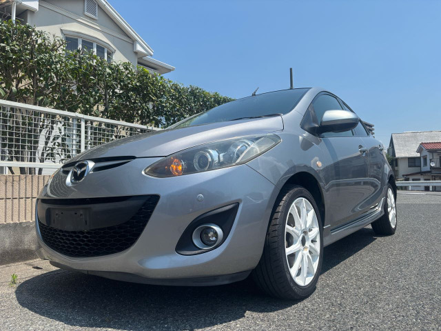 マツダ デミオ 1.5 スポルト の中古車詳細 (114,300km, シルバー, 広島