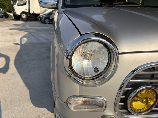 ダイハツ ミラジーノ ミニライトスペシャル・タイヤ新・ナビ の中古車