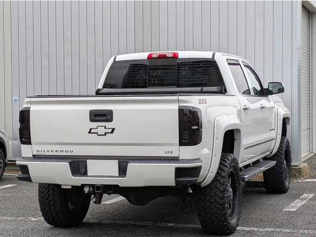 シボレー シルバラード LTZ 4WD Z71 の中古車詳細 (86,000km, ホワイト