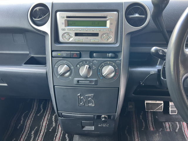 トヨタ bB 1.5 Z Xバージョン サンルーフ の中古車詳細 (185,953km