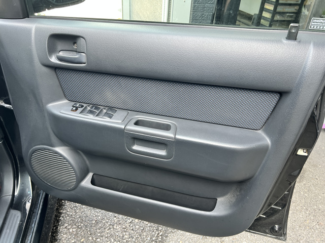 トヨタ bB 1.5 Z Xバージョン サンルーフ の中古車詳細 (185,953km