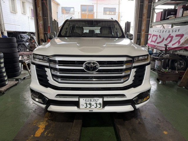 トヨタ ランドクルーザー300 3.5 ZX 4WD の中古車詳細 (300km, パール