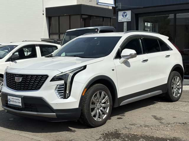 XT4 プレミアム 4WD 自社買取車 ワンオーナー カーナビ