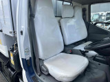 車内シートカバー装着車両!