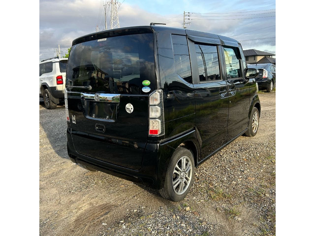 N-BOX G SS-P 車検8年10月23日まで 愛知県発 ホンダ N-BOX G SSパッケージ ☆ナビ両側パワスラ車検2年付可☆ の中古