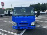 エルフ  3t積・平ボディ・全低床・AT車