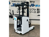 車体重量2,325Kg