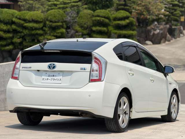 トヨタ プリウス 1.8 G ツーリングセレクション サンルーフ ソーラー