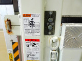 垂直パワーゲート 600kg 新明和/RE06-1233 長:84cm/有効長:56cm 幅:160cm PG接地面アルミ縞鋼板張り 左右リア支柱PGスイッチ