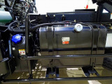 アドブルー 燃料タンク100L 右シャシ中央工具箱