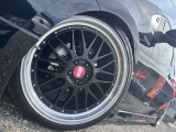 BBS19インチAW装備しております。各種カスタムも承りますので、まずはお気軽にお問合せ下さい。