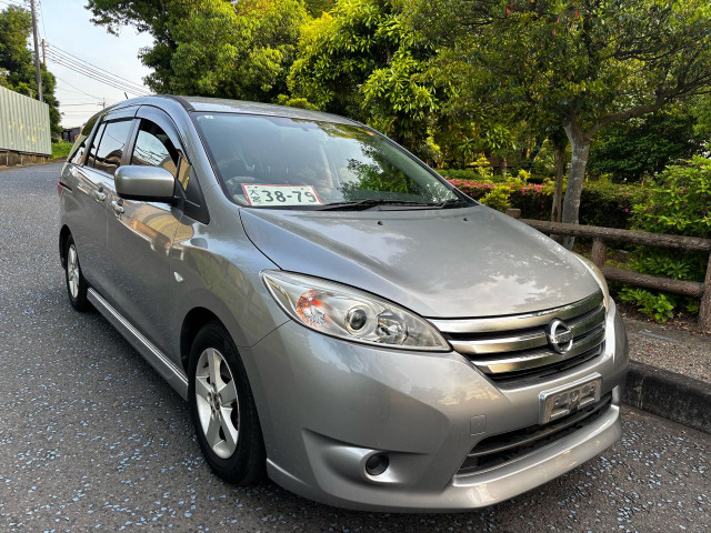 日産 ラフェスタハイウェイスター 