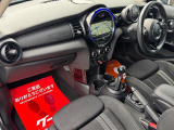 内装も嫌な臭いもなく非常にクリーンな状態を保っています!