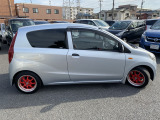 自動車保険もご相談ください。当店は三井住友海上、あいおいニッセイ同和損保の代理店です。保険担当が万一の際は連携を取って迅速にご対応致します。代車・レンタカーもご用意できますのでご安心ください。