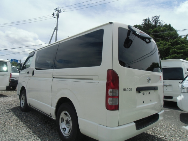 トヨタ ハイエースバン 2.8 DX ロング ディーゼル 4WD 5型 ディーゼル