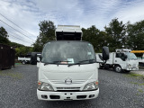車両前面:日野デュトロセーフティ―ローダーダンプ積載3トン,走行距離わずか9万キロ台,安心の車検1年付お渡し,F5,新明和SD2-31,スライドリモコン,コボレーンシート有,エコモード,アシストアイドルアップ他