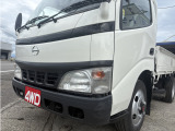 4000cc 2t 2トン 平ボディ 4WD 走行76000K アオリカバー付 3人乗り 内外装仕上げ済み 積載2000Kg 5速 5MT 3ペダル