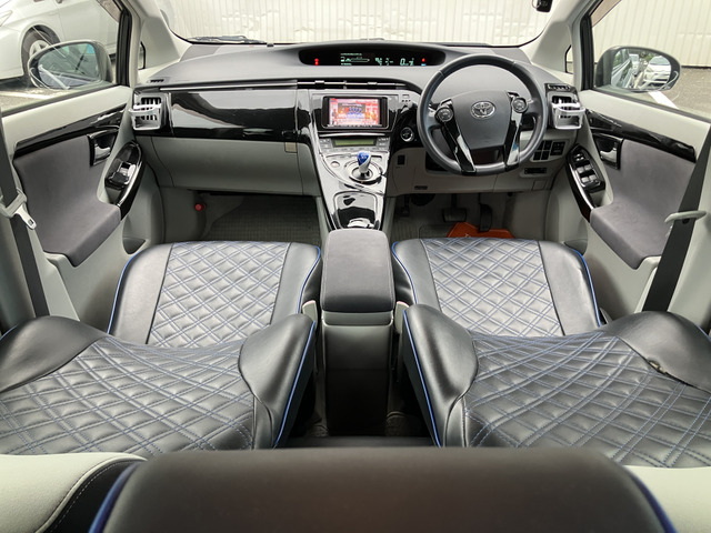 トヨタ プリウス 1.8 S LEDエディション F スタッドレスT プッシュ